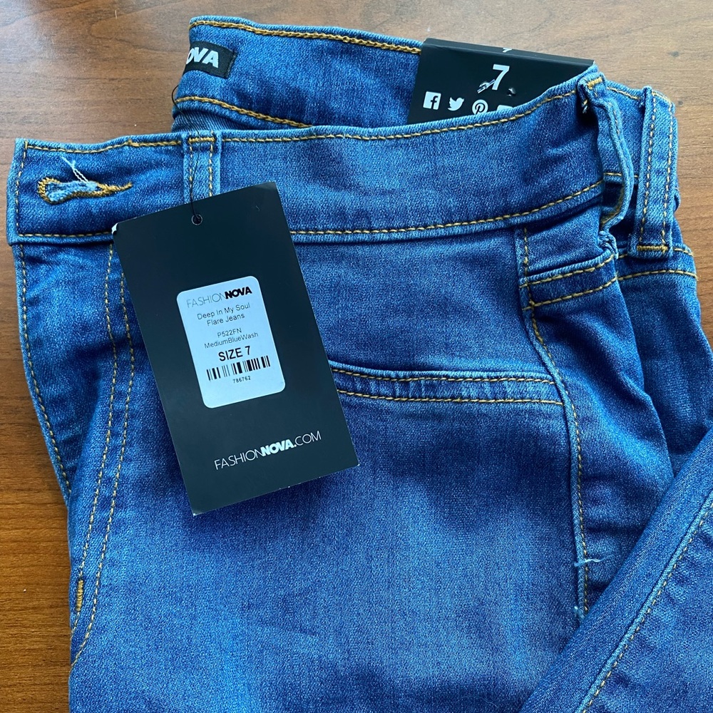 NWT Fashion nova bell bottom jeans
